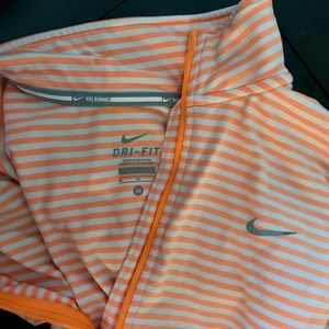 Nike half zip pullover